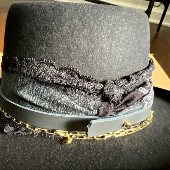 NEVER WORN! BRAND NEW IN BOX Limited Edition Gigi Pip x Two Roads Black Hat - Picture 4 of 11